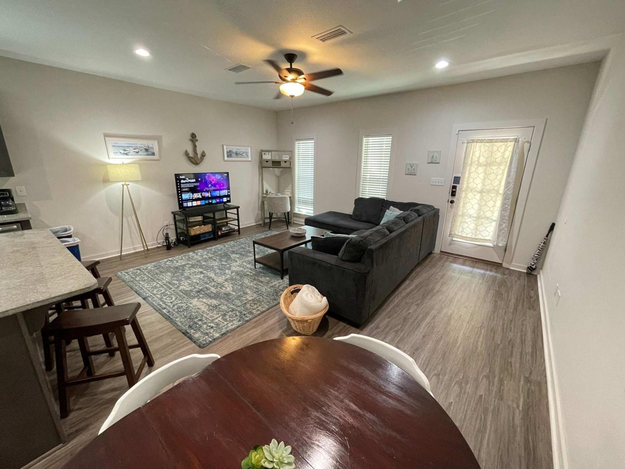 Beach Flow Bungalow-Mins To Downtown-Dining-Base Pensacola Esterno foto